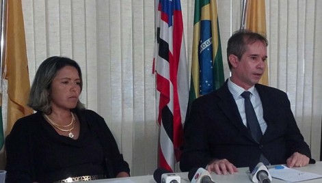 Secret&aacute;rios Cynthia Mota Lima e Marcellus Ribeiro Alves durante a entrevista coletiva. 