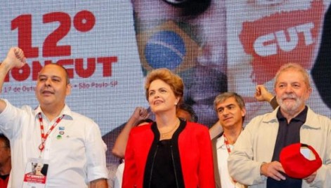 Ao discursar na abertura do 12º Congresso da CUT na noite dessa terça-feira, no Palácio das Convenções do Anhembi, zona Norte de São Paulo, a presidenta Dilma Rousseff criticou os que querem o seu impeachment
