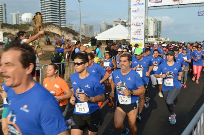 I Corrida dos Comerci&aacute;rios re&uacute;ne centenas de participantes