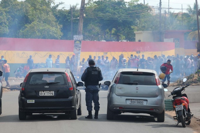 Protesto de moradores da Vila Fagner contra desocupação de terreno na Vila Luizão