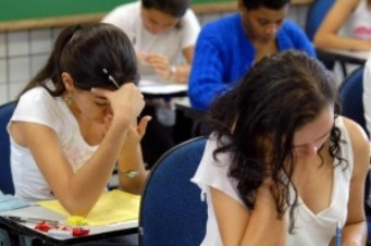 Inep alerta para motivos que podem eliminar o candidato, como fazer consultas ou comunicar-se com outros participantes durante as provas