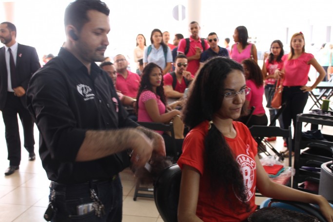 Participação proativa de alunos marca Outubro Rosa