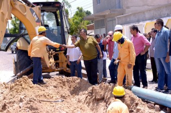 Governador Fl&aacute;vio Dino cumpre agenda em Tutoia e Paulino Neves e anuncia obras para a regi&atilde;o dos Len&ccedil;&oacute;is Maranhenses