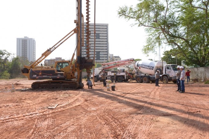 Obras do novo hospital do servidor j&aacute; iniciaram ao lado do Hospital de Alta Complexidade Dr. Carlos Macieira