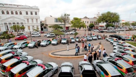 Prefeito Edivaldo entrega 36 novas viaturas para refor&ccedil;ar fiscaliza&ccedil;&atilde;o no tr&acirc;nsito da capital