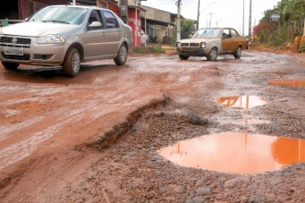 Avenida Tancredo Neves