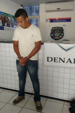 Homem &eacute; preso com 50 quilos de maconha