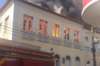 Inc&ecirc;ndio no pr&eacute;dio da Seplan