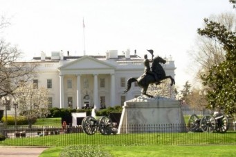 Estados Unidos advertem sobre risco de viagens no feriado do Dia de A&ccedil;&atilde;o de Gra&ccedil;as