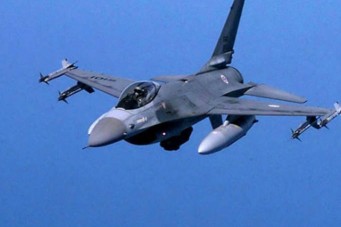 Caça F16