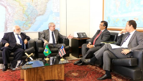 Governador Flávio Dino e ministro Celso Pansera debateram a expansão de programas de difusão científica no Maranhão