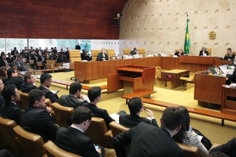 Sess&atilde;o plen&aacute;ria STF 03/12/2015
