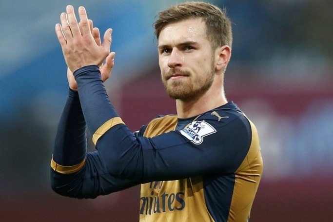 Arsenal vence o Aston Villa e assume momentaneamente a lideran&ccedil;a do Ingl&ecirc;s