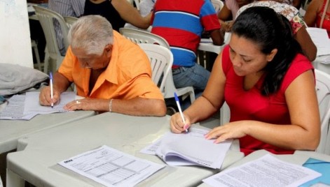 Prefeitura prorroga assinatura de contrato do Residencial Luiz Bacelar para o pr&oacute;ximo dia