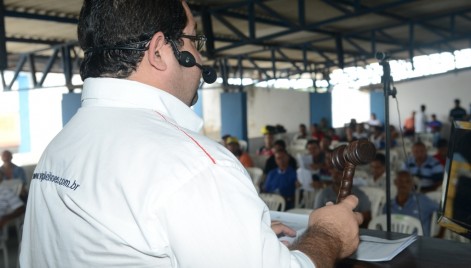 13º e último leilão do Detran em 2015