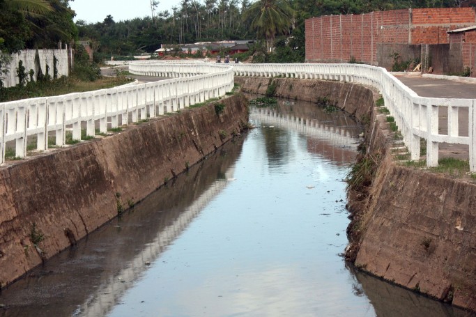 Iniciada obra de drenagem profunda no Calhau