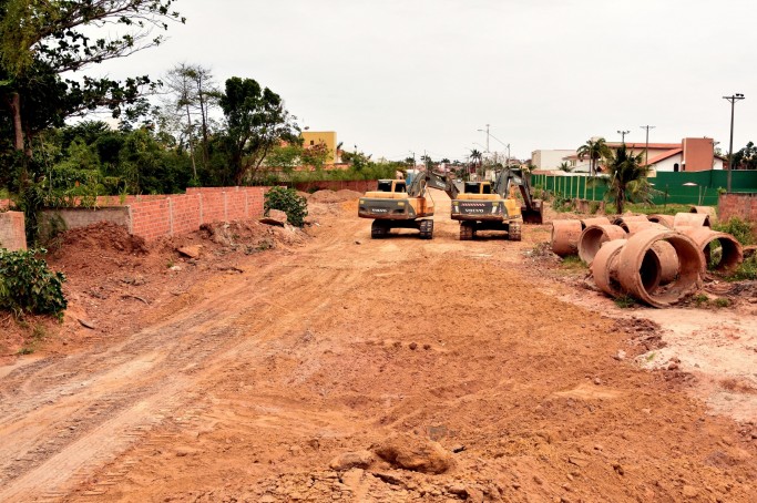 Iniciada obra de drenagem profunda no Calhau