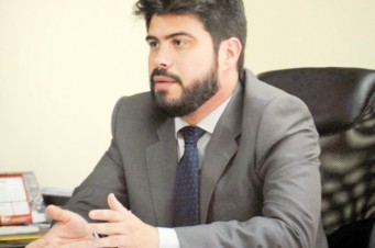 Presidente da Caema Davi Telles (PSB)