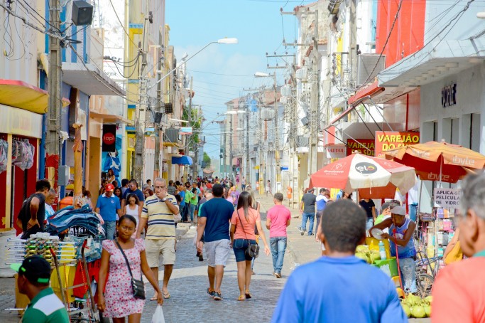 Liquida&ccedil;&atilde;o nas lojas do com&eacute;rcio no Centro da capital 