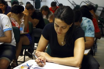 Concurso para professor de Educação Física, Matemática e Química foi realizado nesse domingo