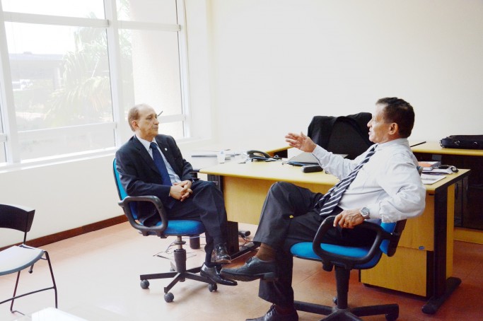 Lourival Serejo foi recebido pelo diretor de Redação, Raimundo Borges