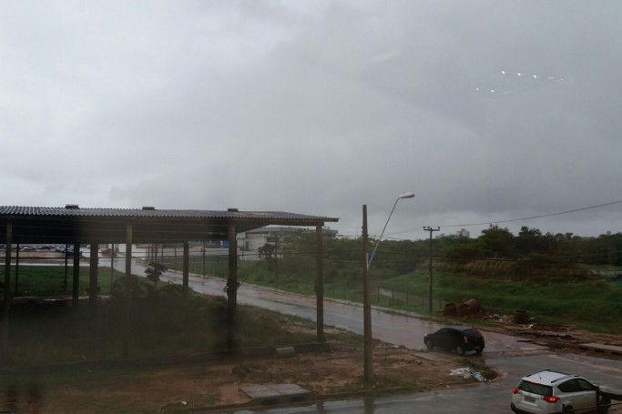 TEMPO - NUBLADO - CHUVA