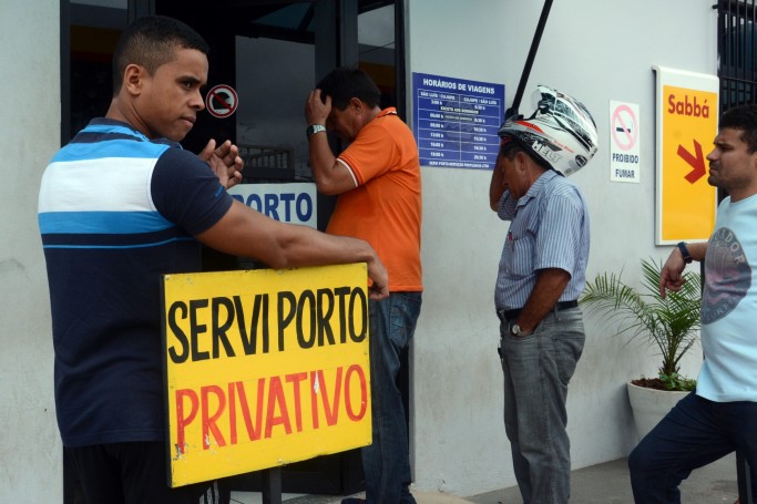 Com passagens esgotadas, n&atilde;o h&aacute; previs&atilde;o para viagens extras de ferry