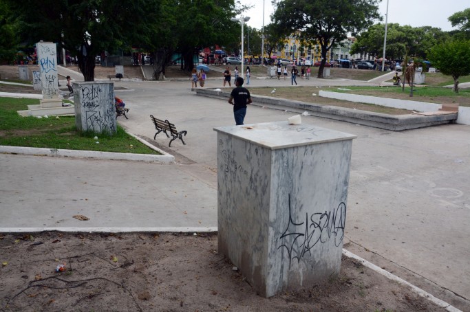 Bustos do Pantheon devem voltar &agrave; pra&ccedil;a ap&oacute;s reforma  
