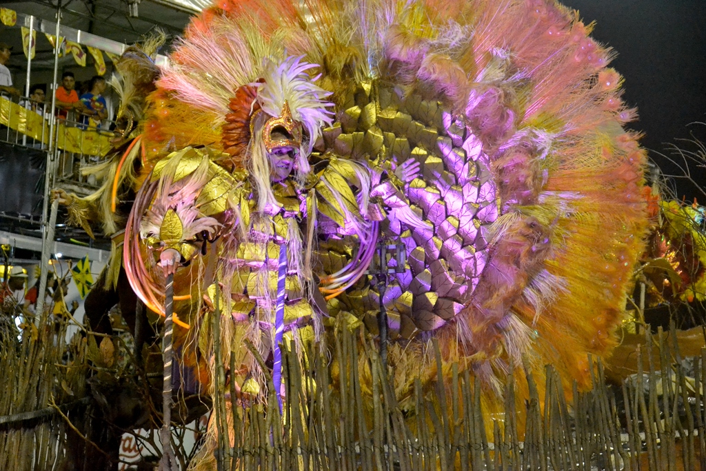 Desfile da Favela do Samba (Karlos Geromy/O Imparcial)