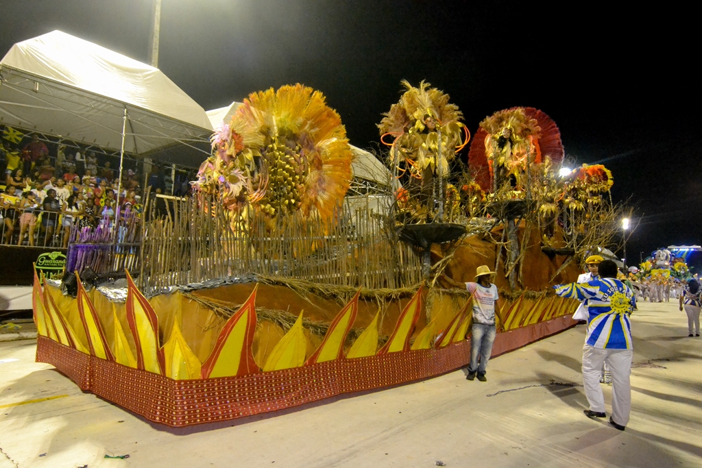 Desfile da Favela do Samba (Karlos Geromy/O Imparcial)