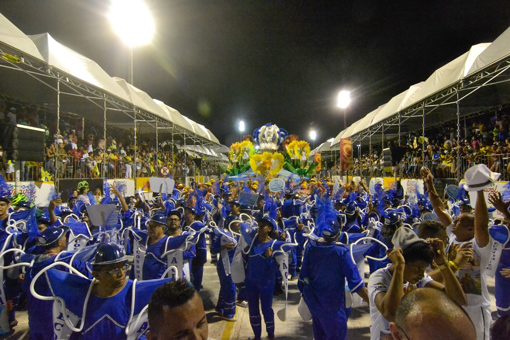 Desfile da Favela do Samba (Karlos Geromy/O Imparcial)