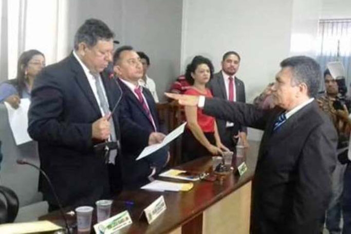 Posse de Ednaldo Lima prefeito de Santa In&ecirc;s