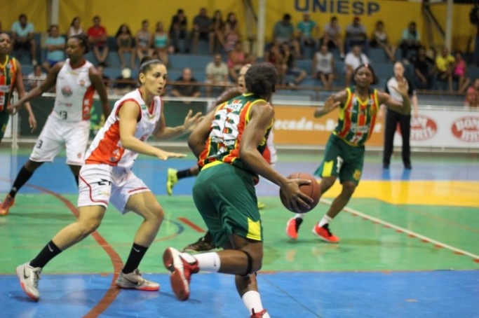 Sampaio Corr&ecirc;a