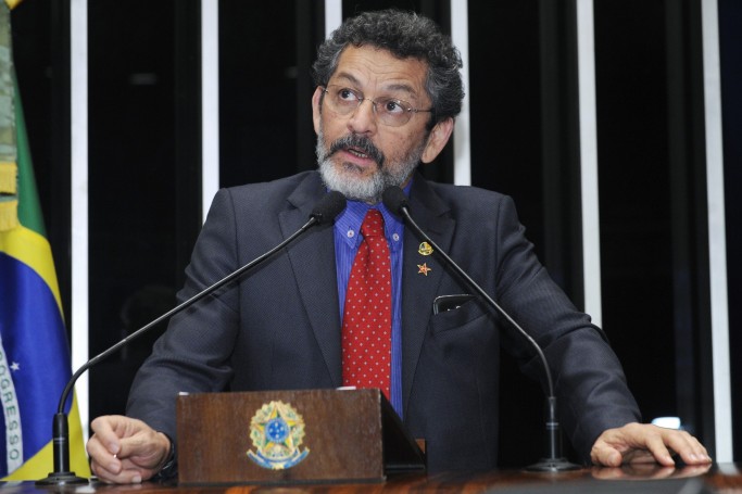 Rocha substituirá Humberto Costa (PT-PE), que assume a liderança do governo nesta semana