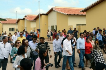 Prefeitura de São Luís realiza entrega de casas no Coroadinho