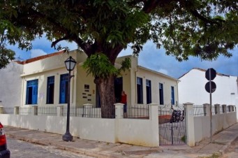 Casa do Bairro no Desterro