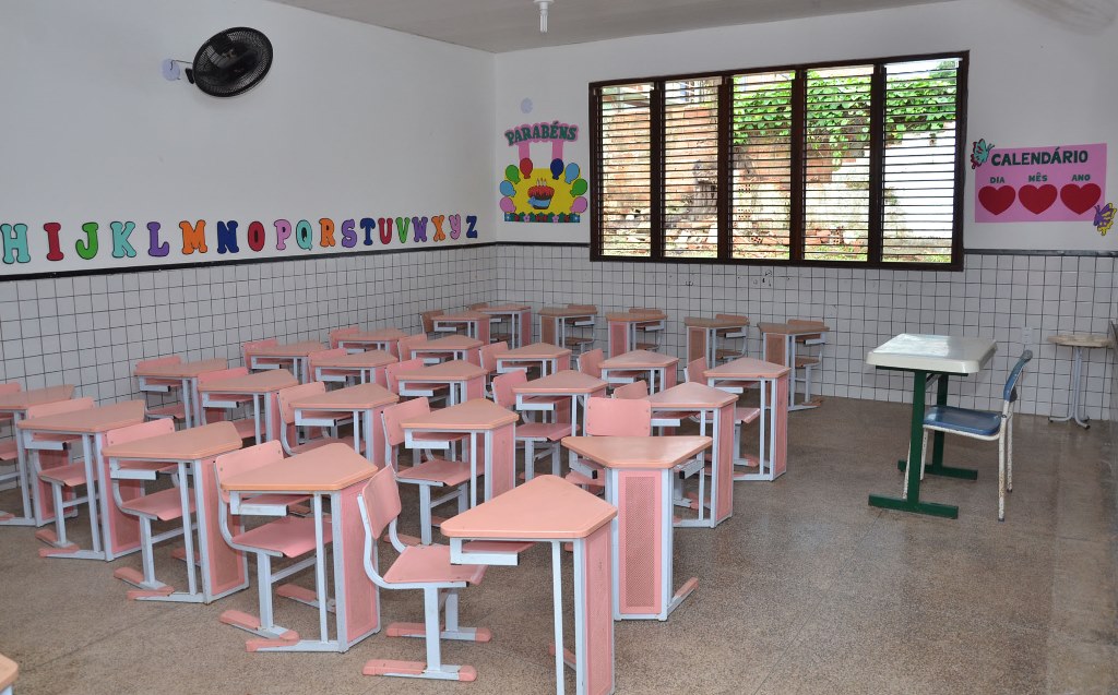 Prefeitura firma parceria para melhorias em escolas do município