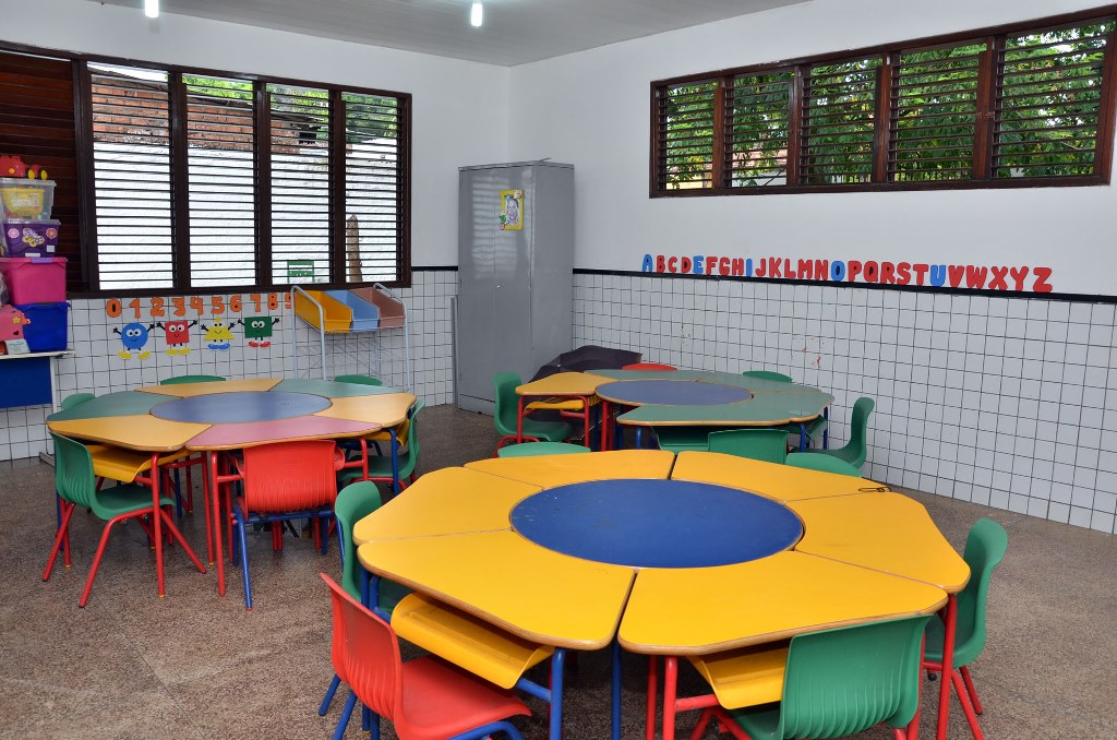 Prefeitura firma parceria para melhorias em escolas do município