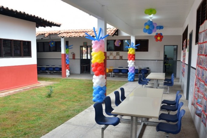 Prefeitura firma parceria para melhorias em escolas do município