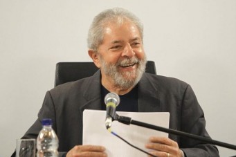 Luiz In&aacute;cio Lula da Silva aceitou ser ministro do governo Dilma