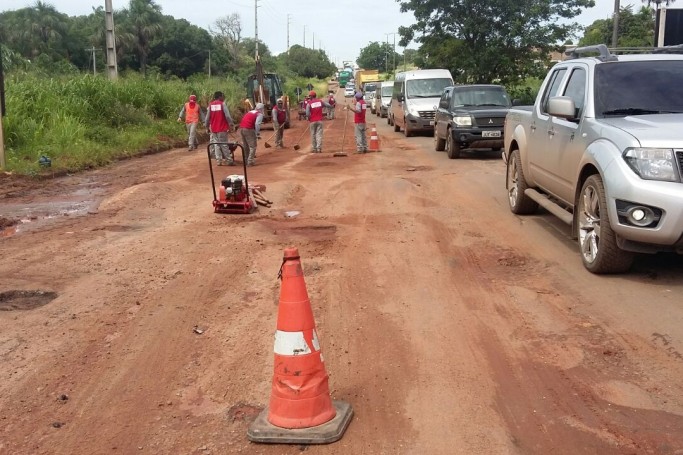 Dnit come&ccedil;a obras emergenciais na BR-135