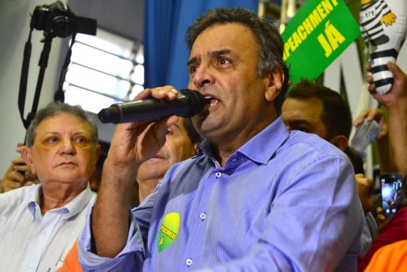 Aécio Neves