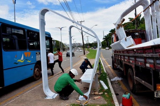 Novos abrigos de passageiros de transporte de S&atilde;o Luis
