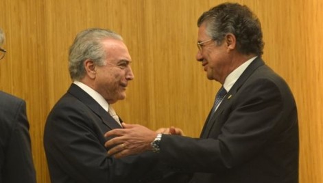 O vice-presidente da Rep&uacute;blica, Michel Temer (PMDB-SP), e o ministro do Supremo Tribunal Federal - STF, Marco Aur&eacute;lio Mello  