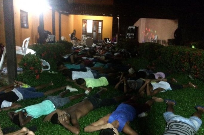 Suspeitos presos em festa privada 