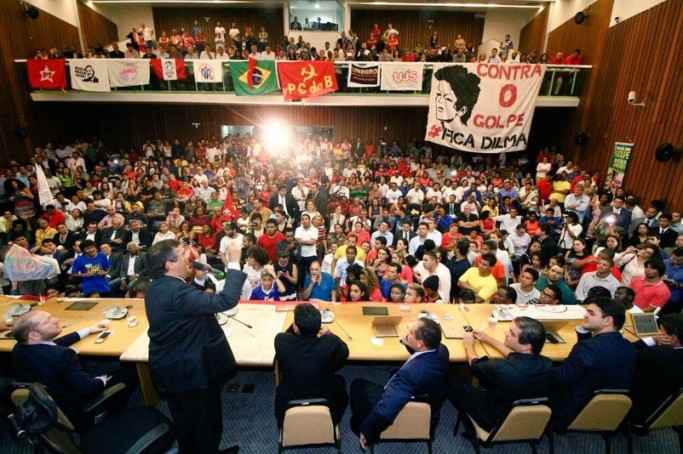 Ato contra impeachment no MA
