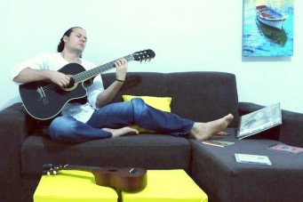 F&aacute;bio Allex cantor e compositor