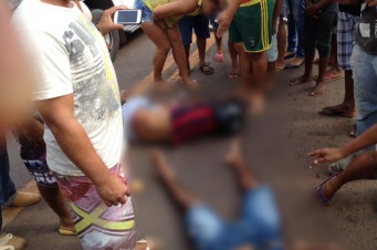 Acidente na BR 010 vitima dois homens em uma motocicleta