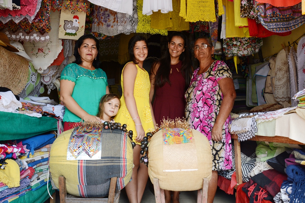 Rendeiras de geração para geração, família Rodrigues