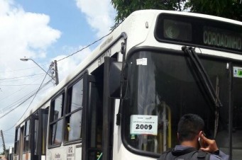 Tentativa de incêndio a ônibus no Coroadinho